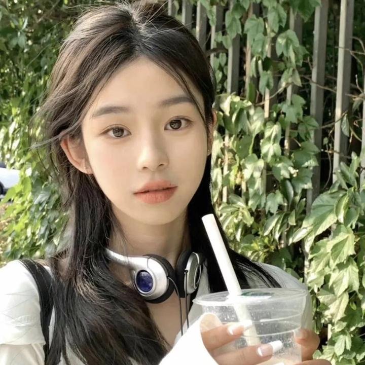 成年人们