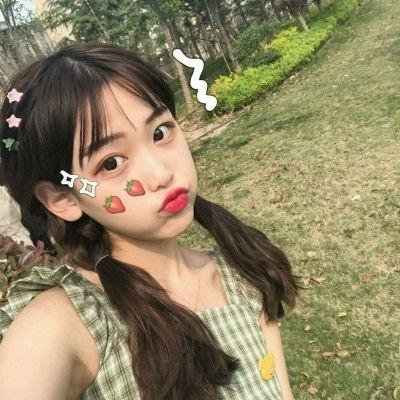 快乐的小鸡 封面