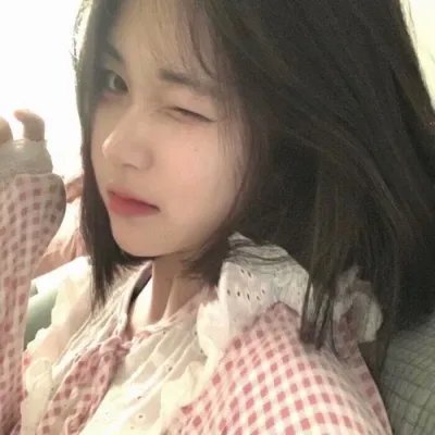 冰冻的闪光 封面